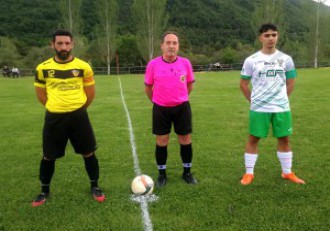 CAPITANES Y ARBITRO